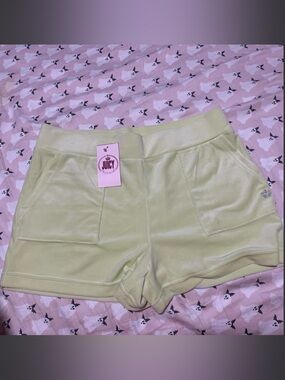 Juicy Shorts — Pear Colored